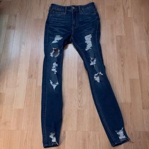 Hollister ripped skinny jeans